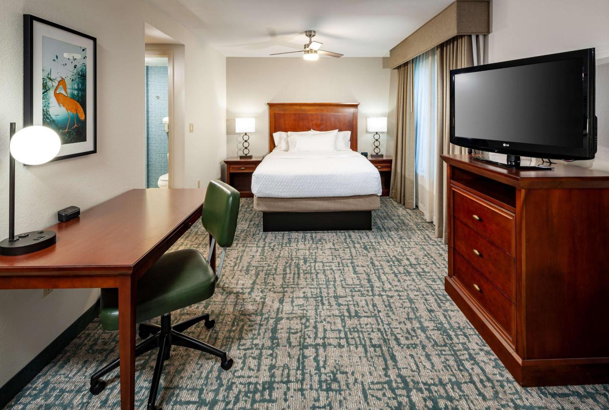 Homewood Suites By Hilton Gainesville Exterior photo